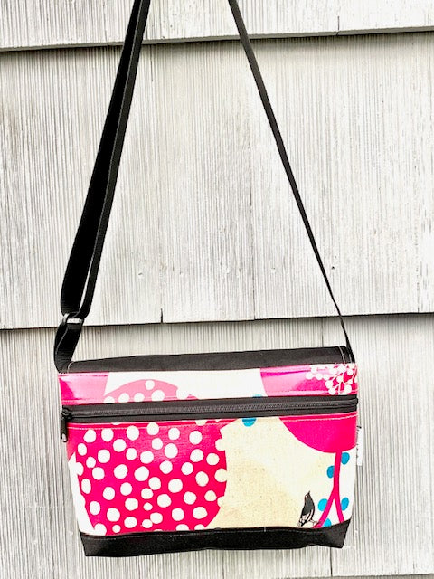 Short Messenger Bag in Purple Berries