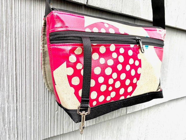 Short Messenger Bag in Purple Berries