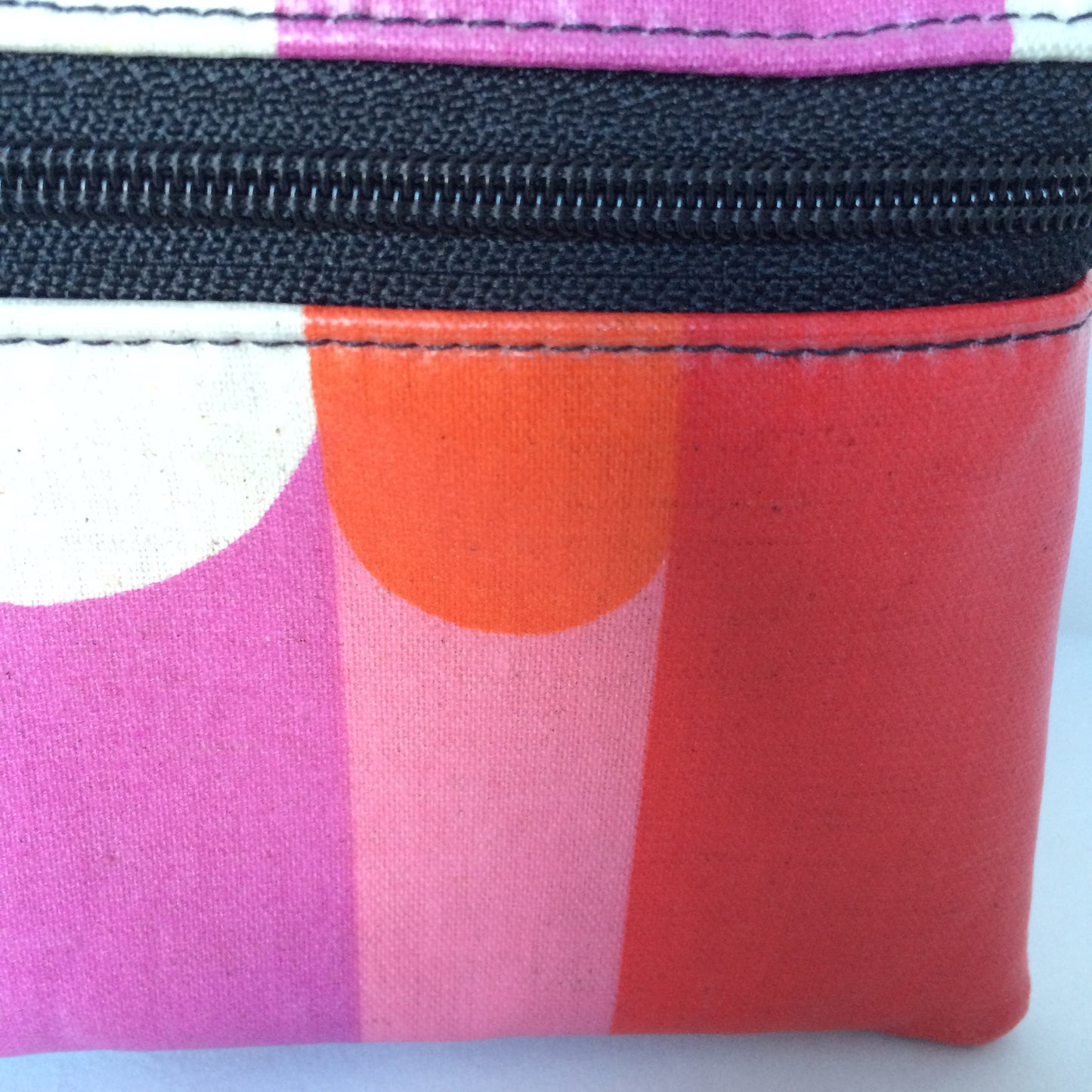Large Wristlet in Pink