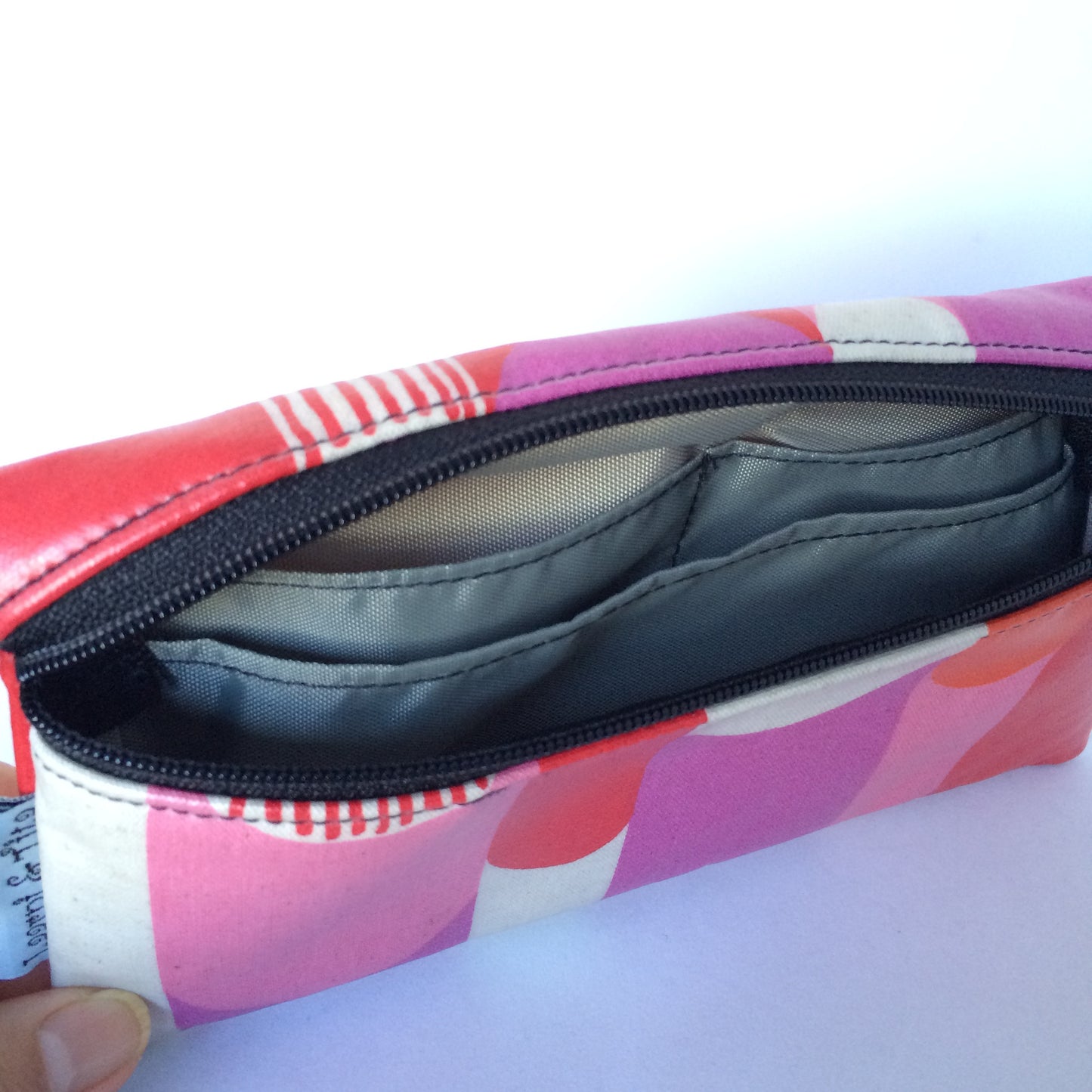 Large Wristlet in Pink