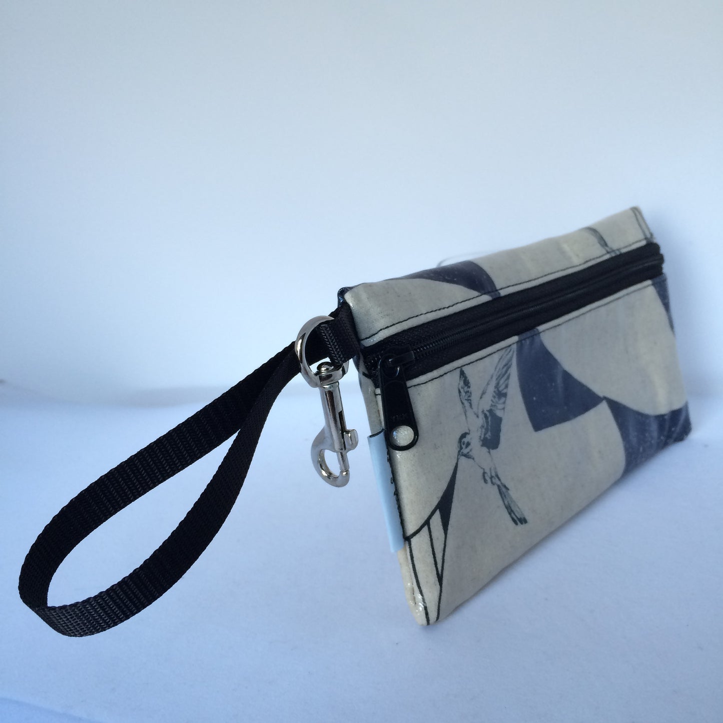 Large Wristlet in Bird on Cream