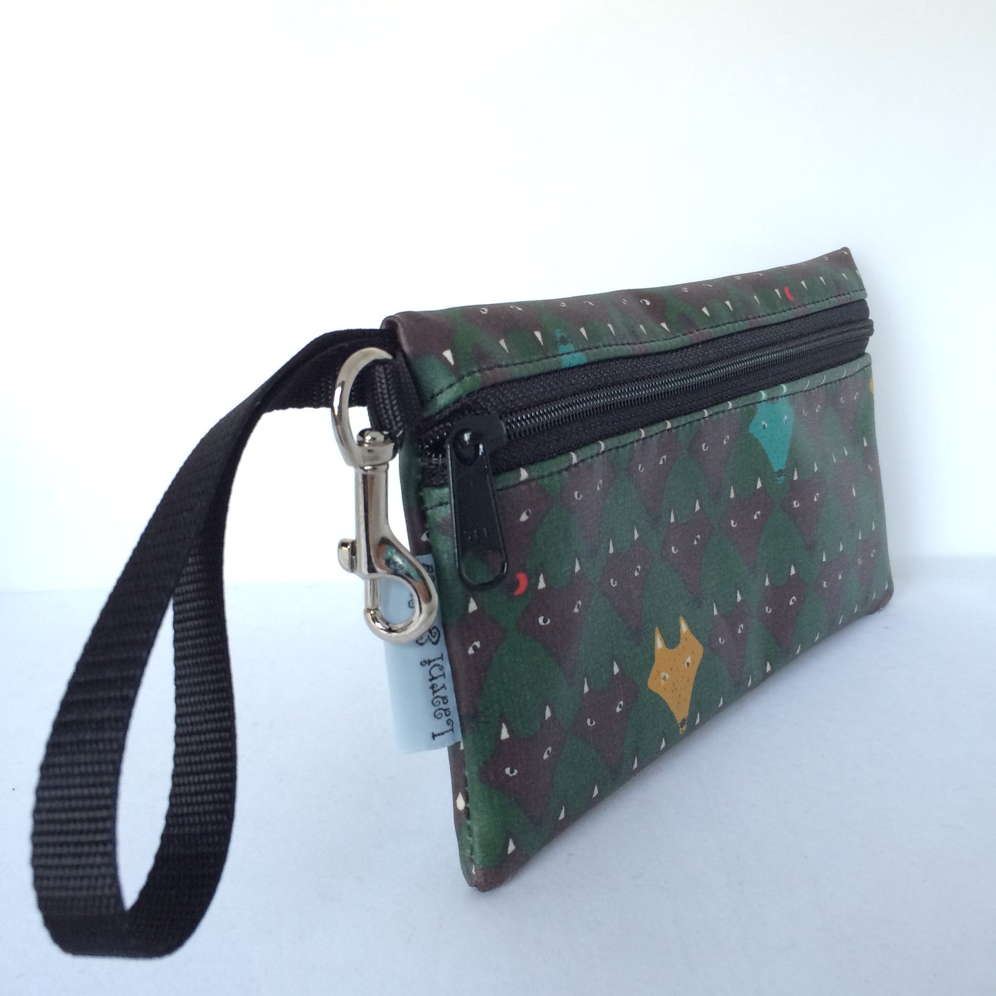 Large Wristlet in Green Fox/Wolf