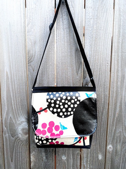 Tall Messenger Bag in Pink Berries