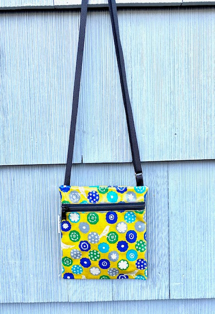 Small Travel Purse in Yellow Bird print