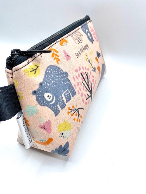 Medium Makeup Bag in Saunter in the Woods