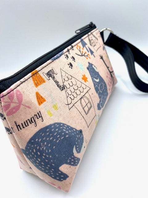 Medium Makeup Bag in Saunter in the Woods