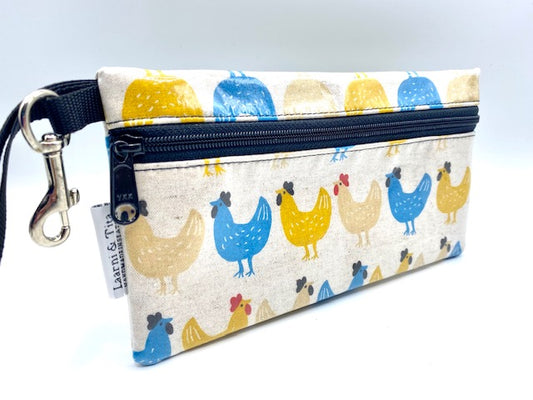 Large Wristlet in Chicken print