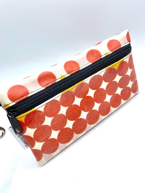 Large Wristlet in Red Circles