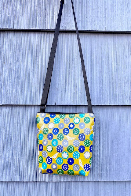 Medium Travel Purse in Yellow Bird