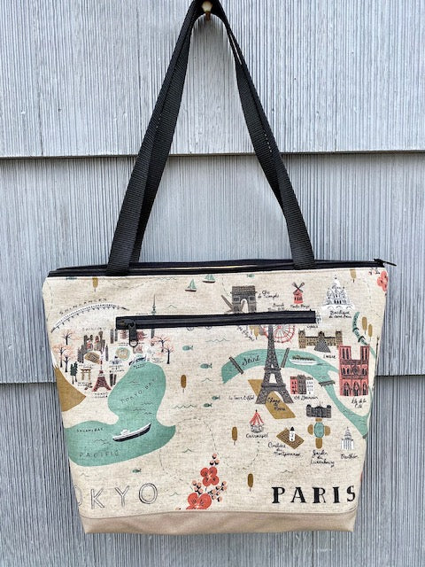 Lydia Tote in Cities A