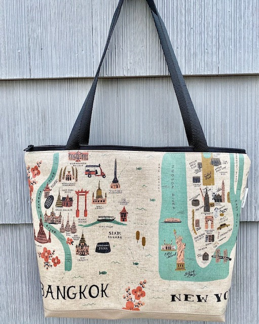 Lydia Tote in Cities A