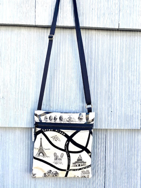 Small Travel Purse in Streets of Paris