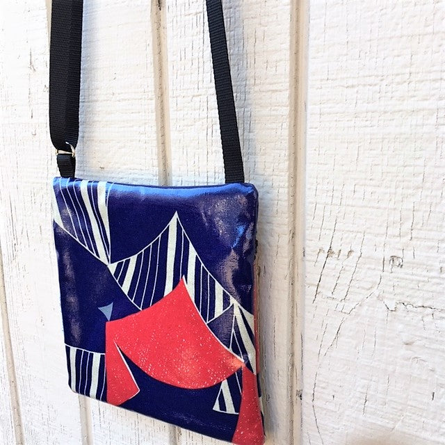 Small Travel Purse in bird in red & blue