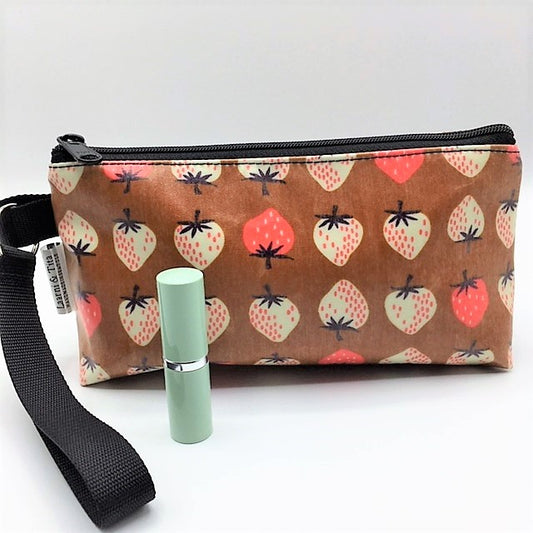 Medium Makeup Bag in Strawberries