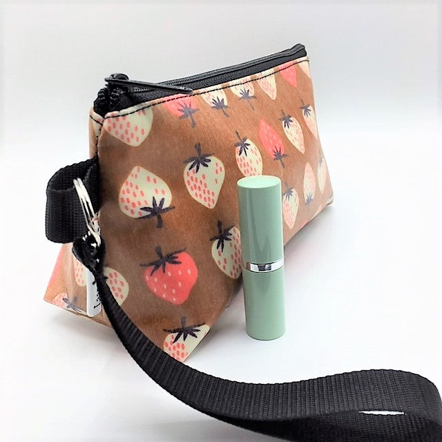 Medium Makeup Bag in Strawberries