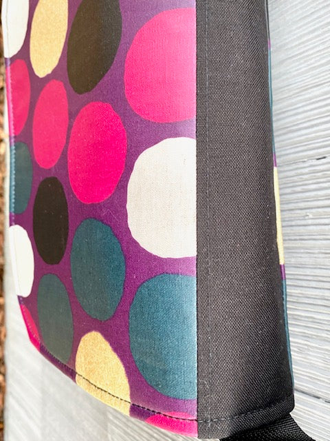 Short Messenger Bag in Purple Gold Dots